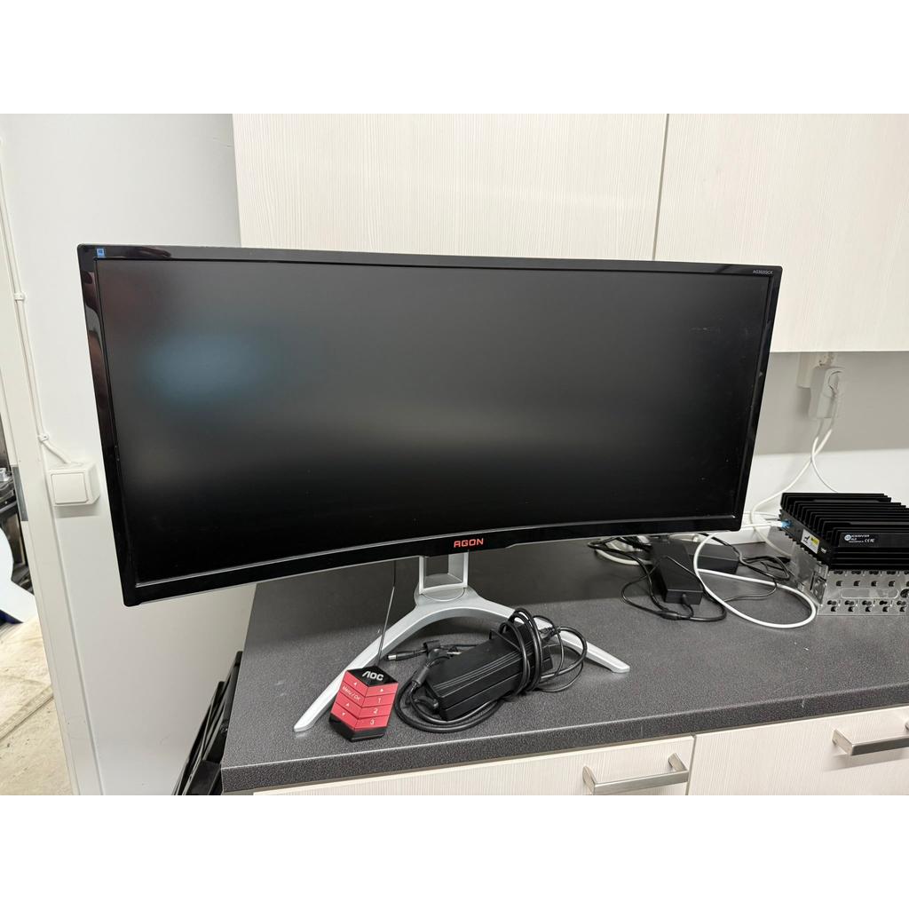 AOC Agon AG352UCX 35&quot; Curved pelinäyttö - - - Handle It Store - Käytetyt iPhonet edullisesti verkkokaupasta